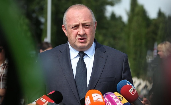 Георгий Маргвелашвили заявляет что по делам, которые оцениваются как политически мотивированные, должен быть объявлен мораторий в суде