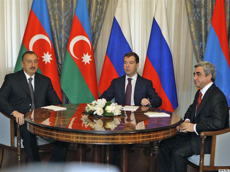 В Казани началась встреча президентов Росси, Азербайджана и Армении