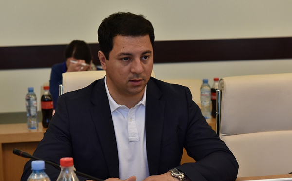 Оппозиция уже представлена ​​в зале заседаний - Арчил Талаквадзе