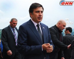Президент Грузии открыл новую больницу в Болниси