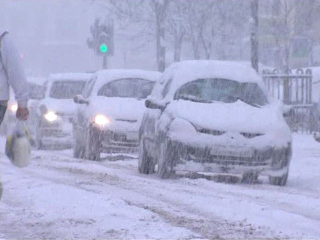 Снегопад парализовал движение в ряде регионов Грузии 