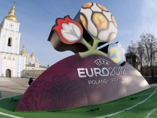 Чемпиона Европы по футболу 2012 стартует в Польше и Украине