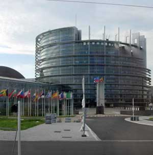 Европарламент признал переходное правительство Ливии