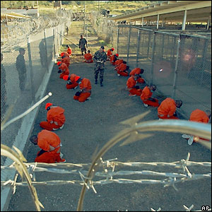 В тюрьме Гуантанамо обнаружены детективы Дарьи Донцовой