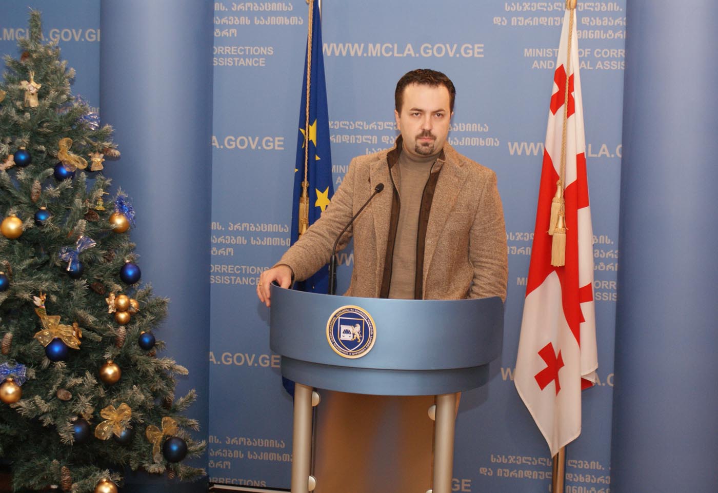 Министр образования Грузии проведет встречу с учениками и учителями 